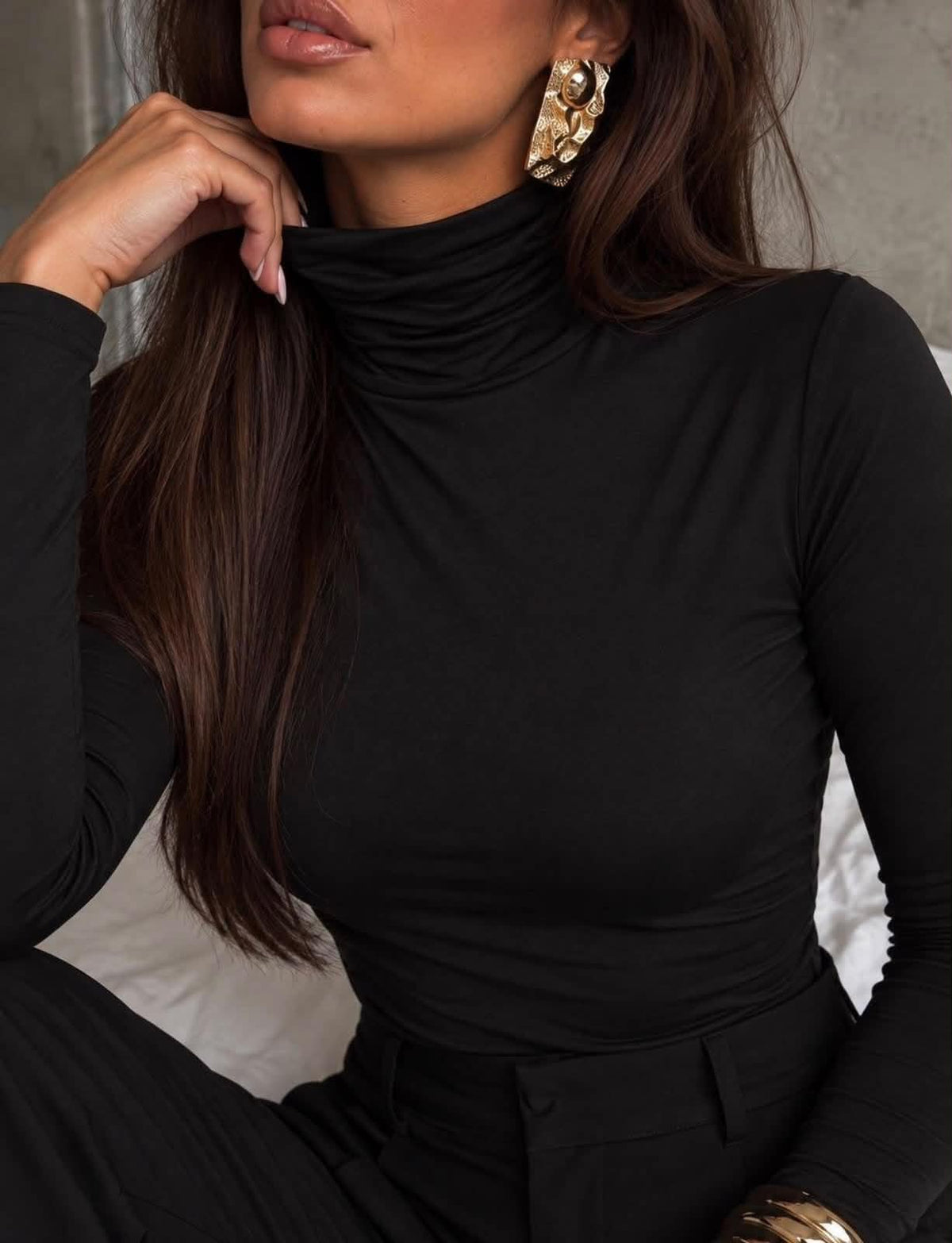 PULI LARISA črn