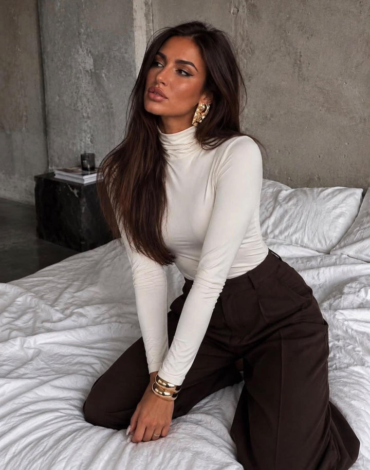 PULI LARISA bel